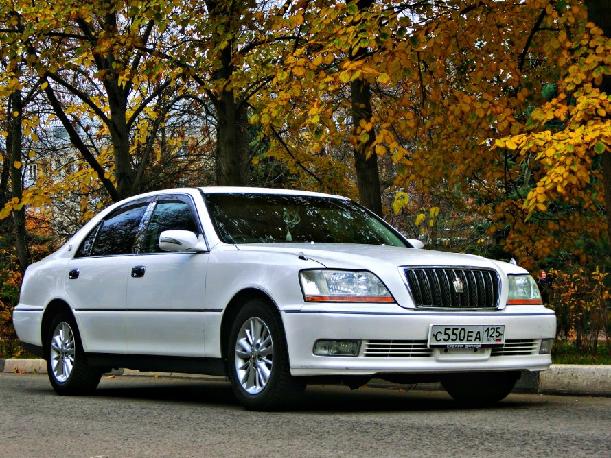 Toyota Crown Majesta s160