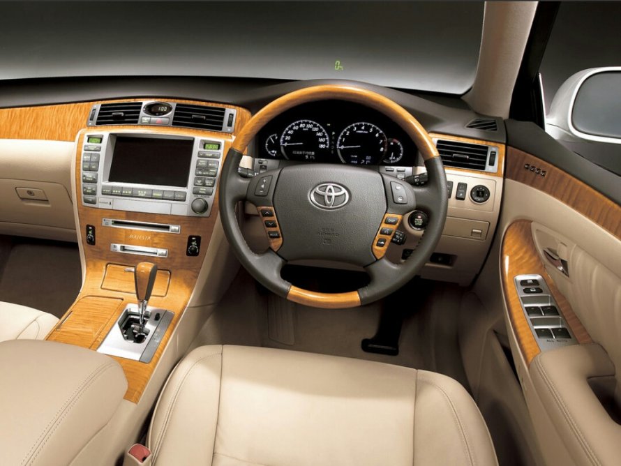 Toyota Crown Majesta s180