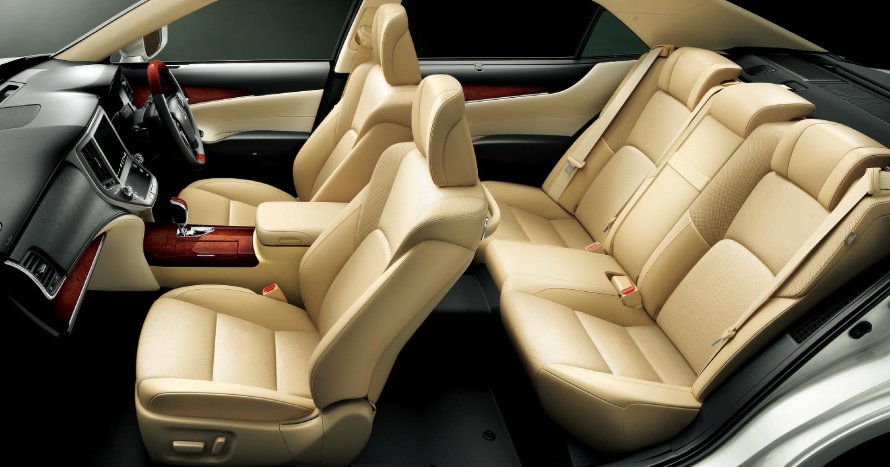 Toyota Crown Majesta s210