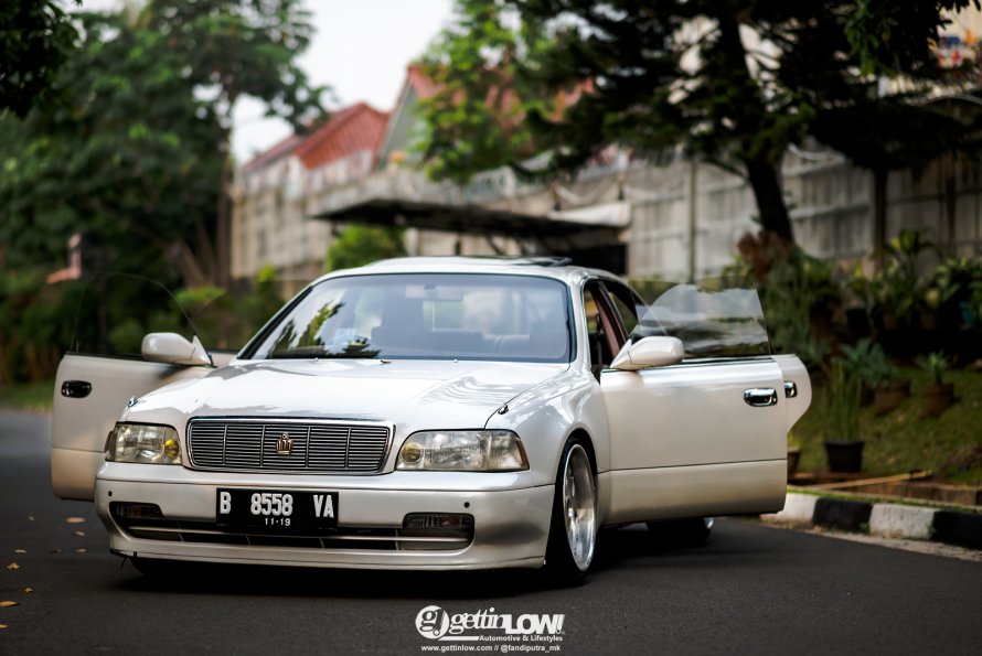 Toyota Crown Majesta 1995
