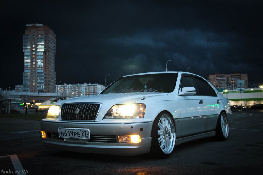 Тойота Majesta Crown s170