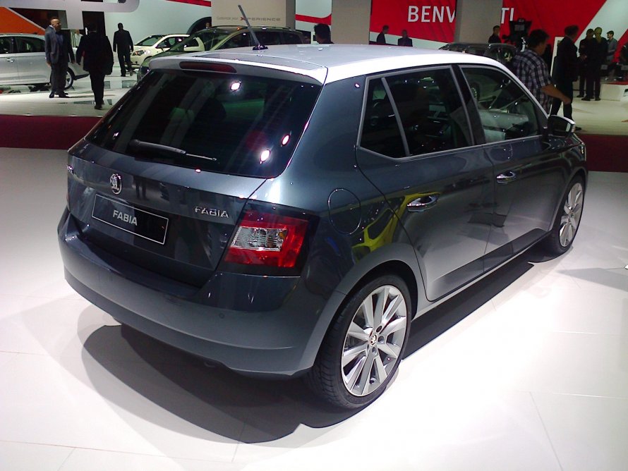 Skoda Fabia универсал 2021
