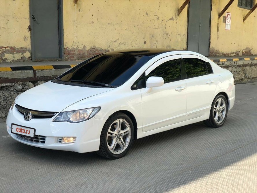 Civic 2007 седан белый