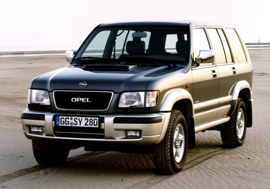 Opel Monterey b