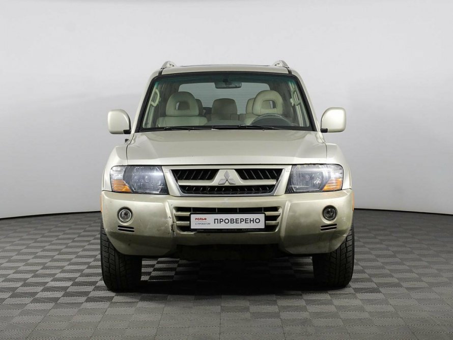 Mitsubishi Montero, 2002 год