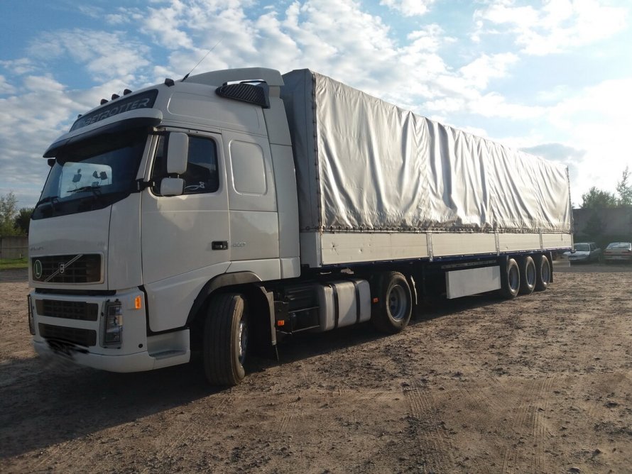 Volvo fh16 с полуприцепом Кроне
