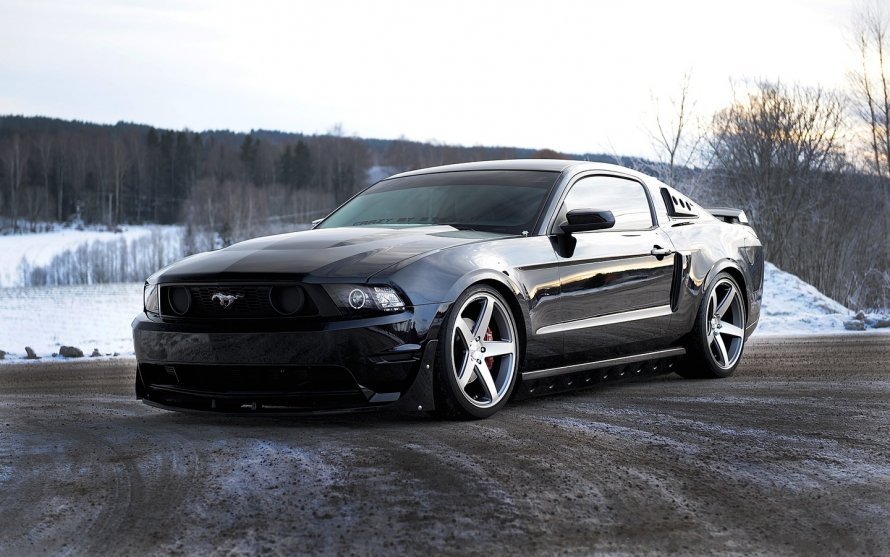 Ford Mustang черный