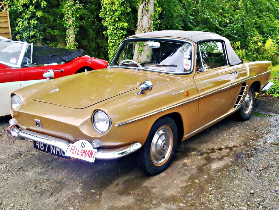 Рено Caravelle