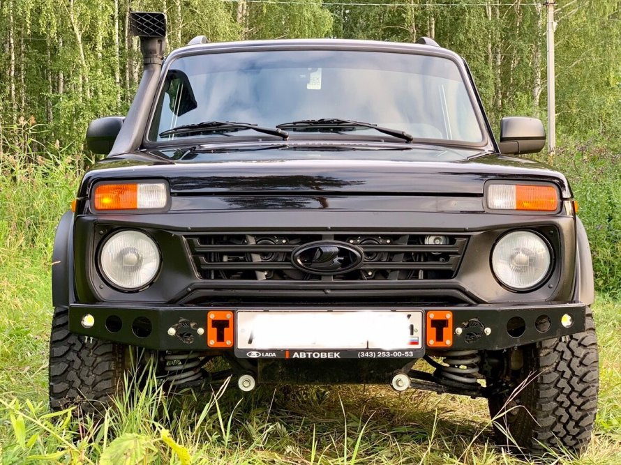 Lada (ВАЗ) 2121 (4x4) i Рестайлинг Bronto багажника