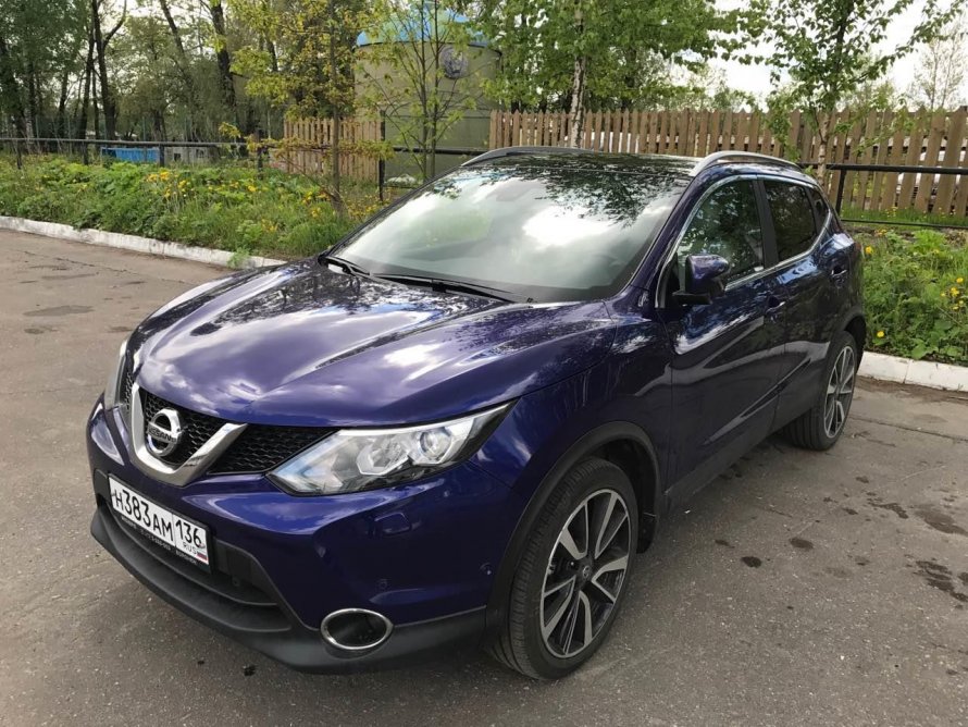 Nissan Qashqai темно синий