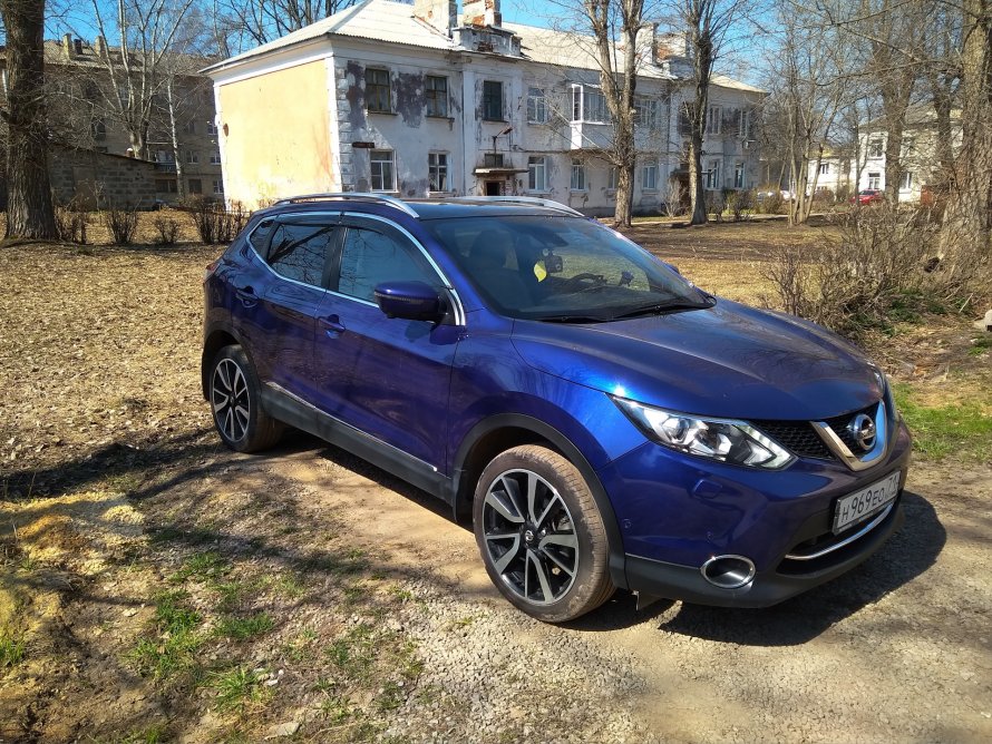 Nissan Qashqai синий металлик