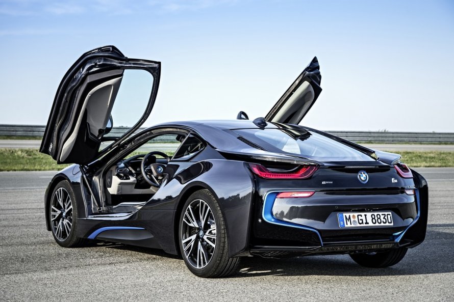 BMW суперкар i8