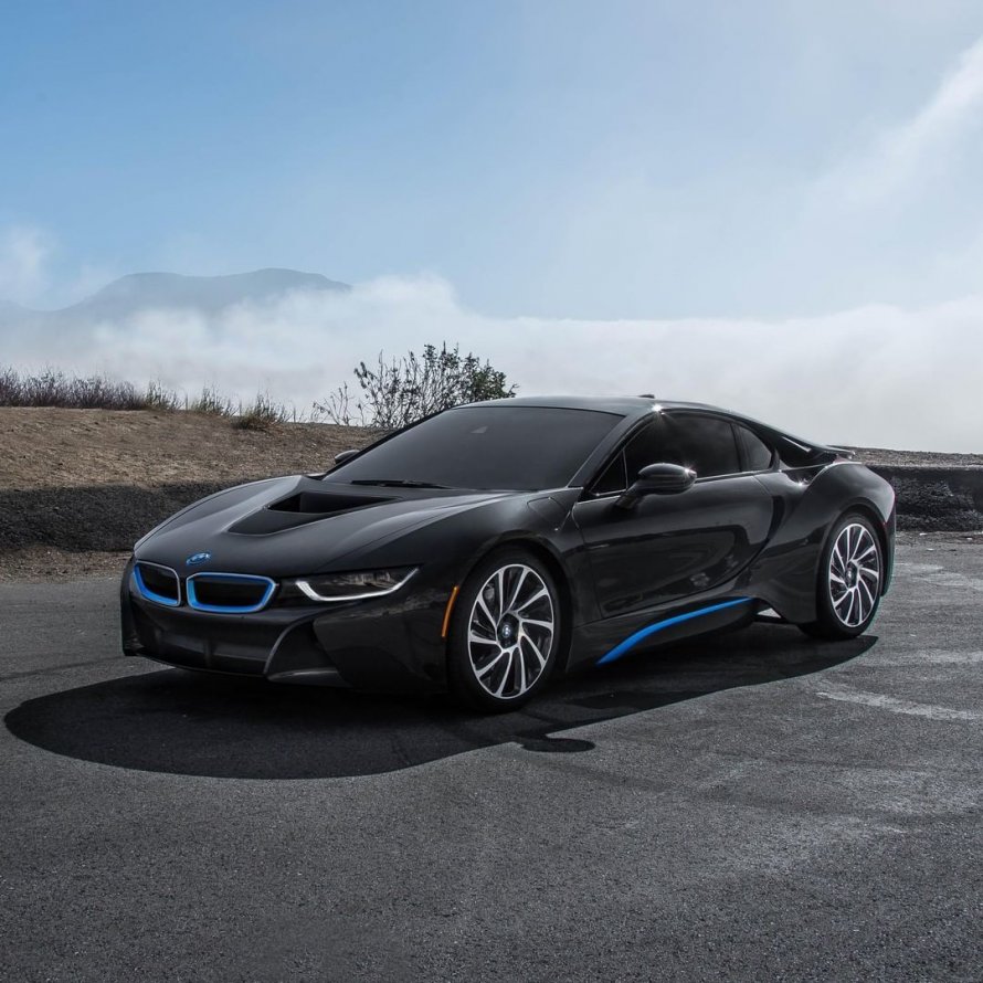 BMW i8 турбо
