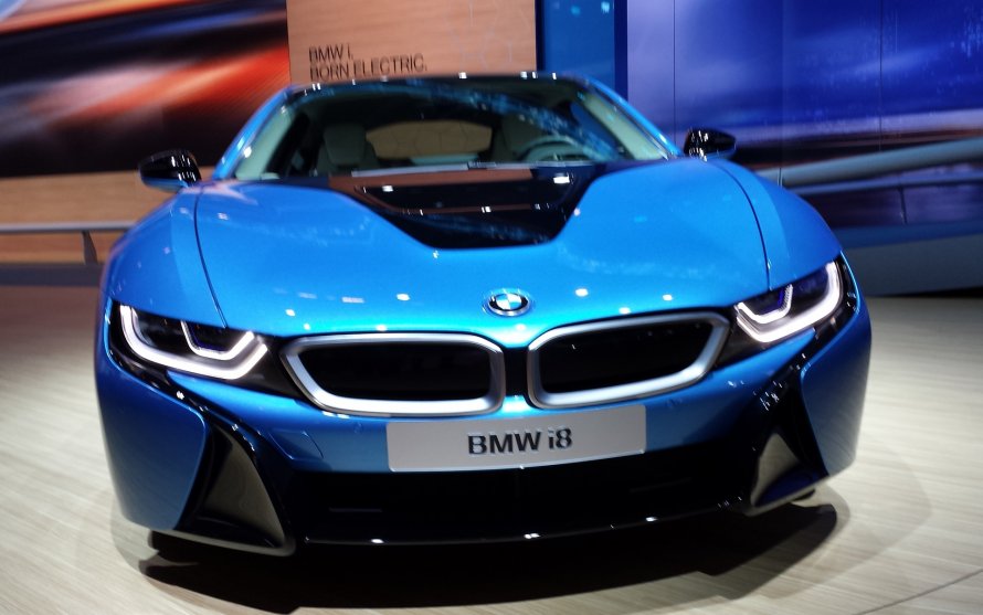 BMW i8