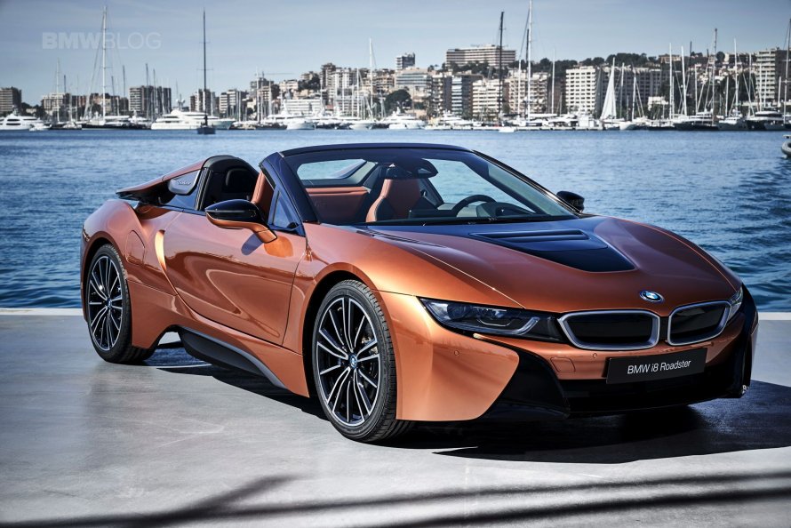 BMW-i8 Roadster 2020г.