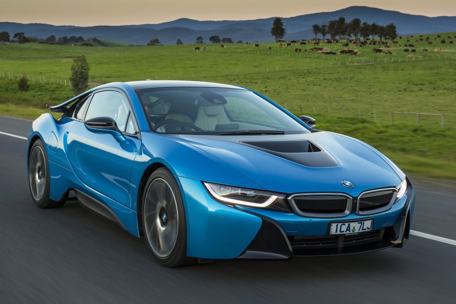 BMW i8 v12