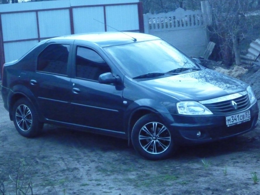 Рено Логан на 15 литье
