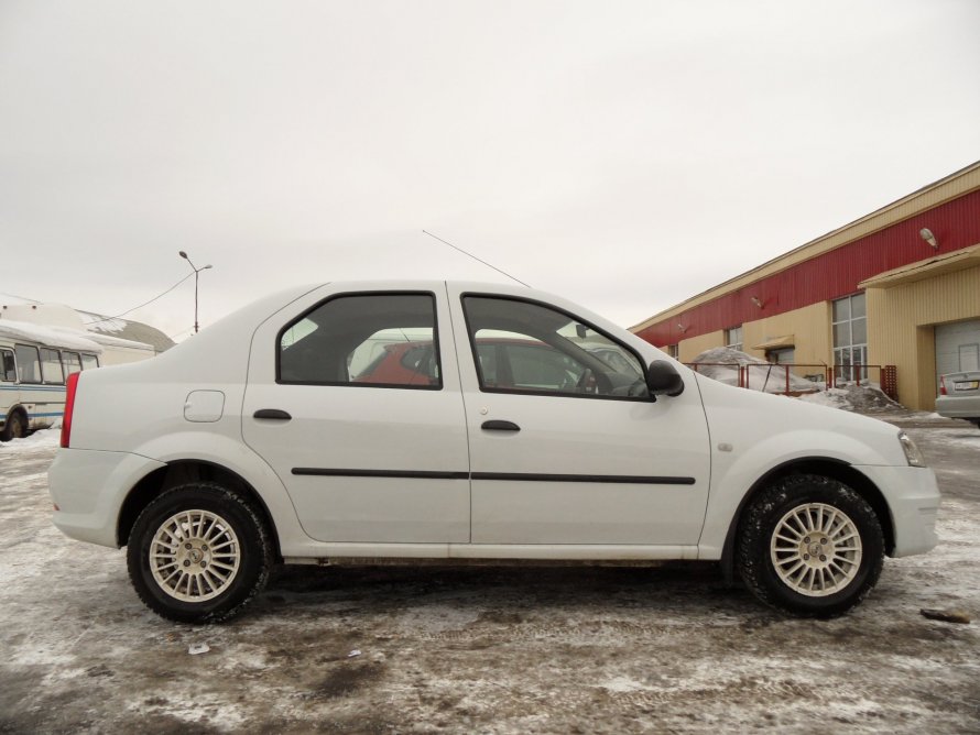 Renault Logan 1 r14