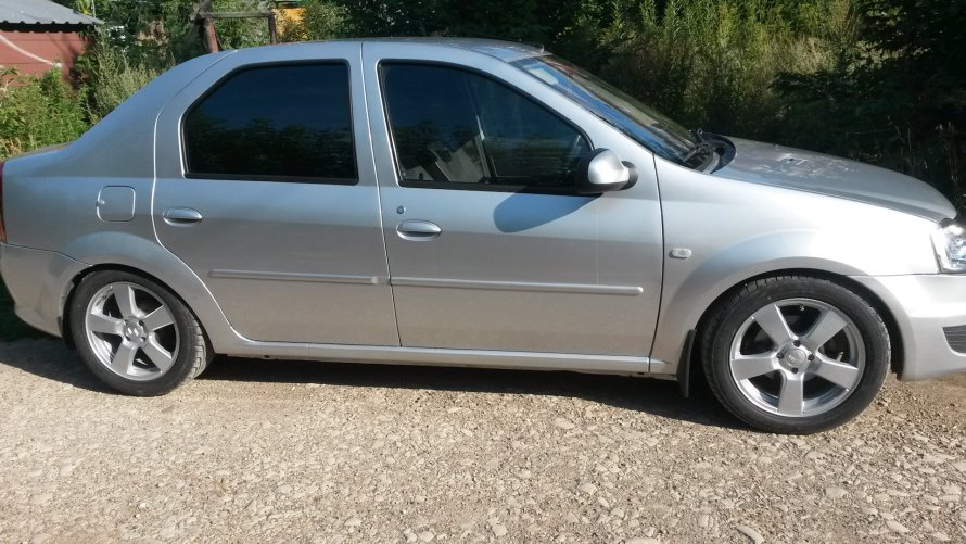 Renault Logan r16