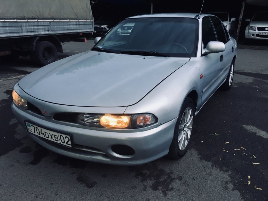 Митсубиси Галант 1995