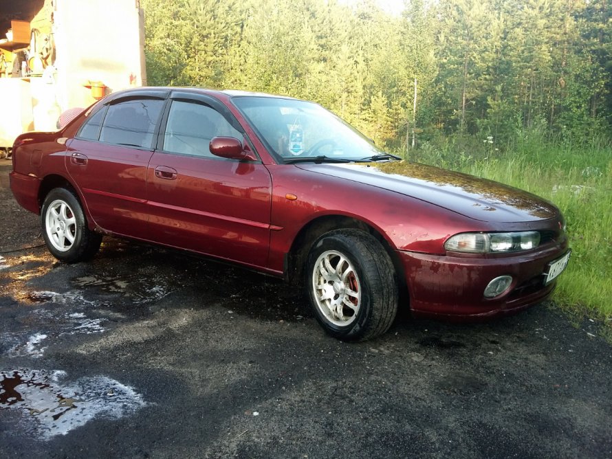 Mitsubishi Galant 7