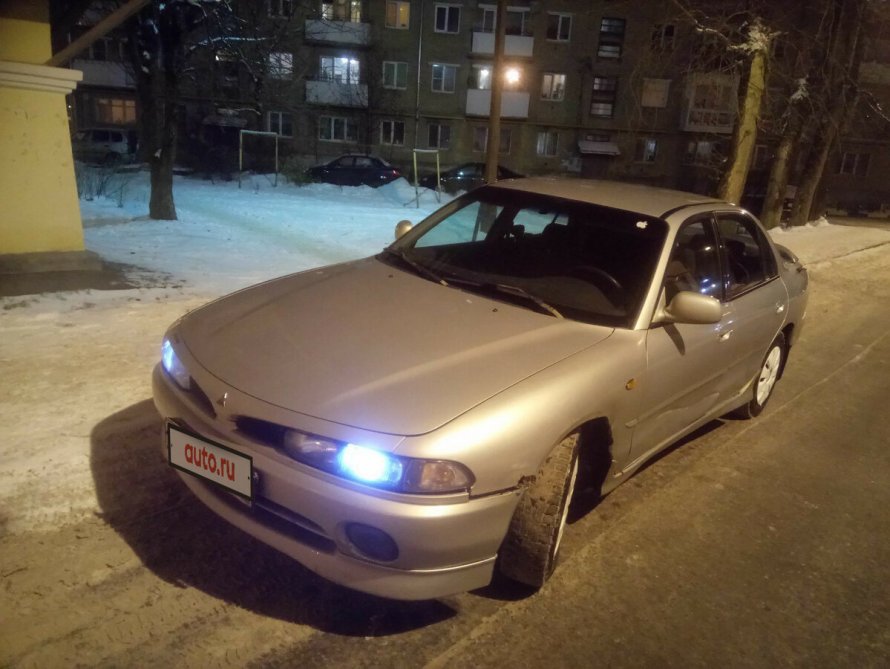 Mitsubishi Galant 7