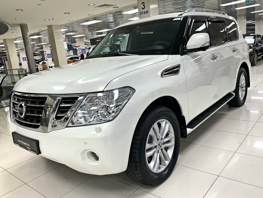 Nissan Patrol vi (y62)