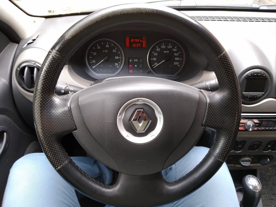 Renault Logan 1 кожаный руль