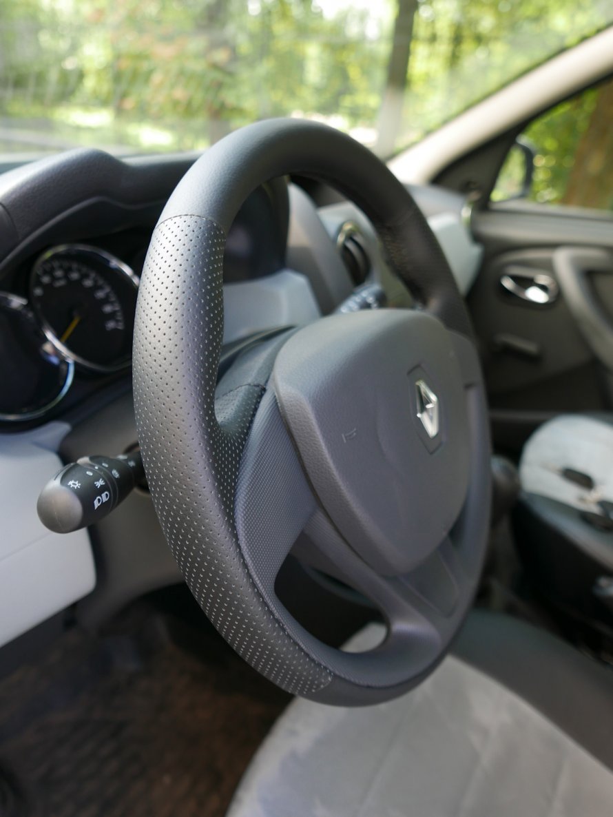 Renault Logan 1 кожаный руль