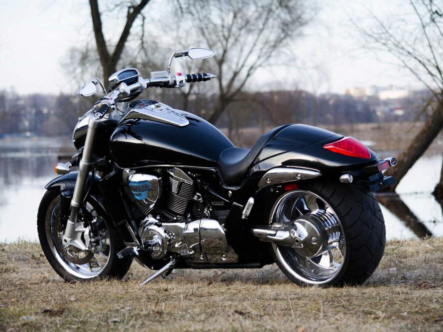 Suzuki Boulevard m109