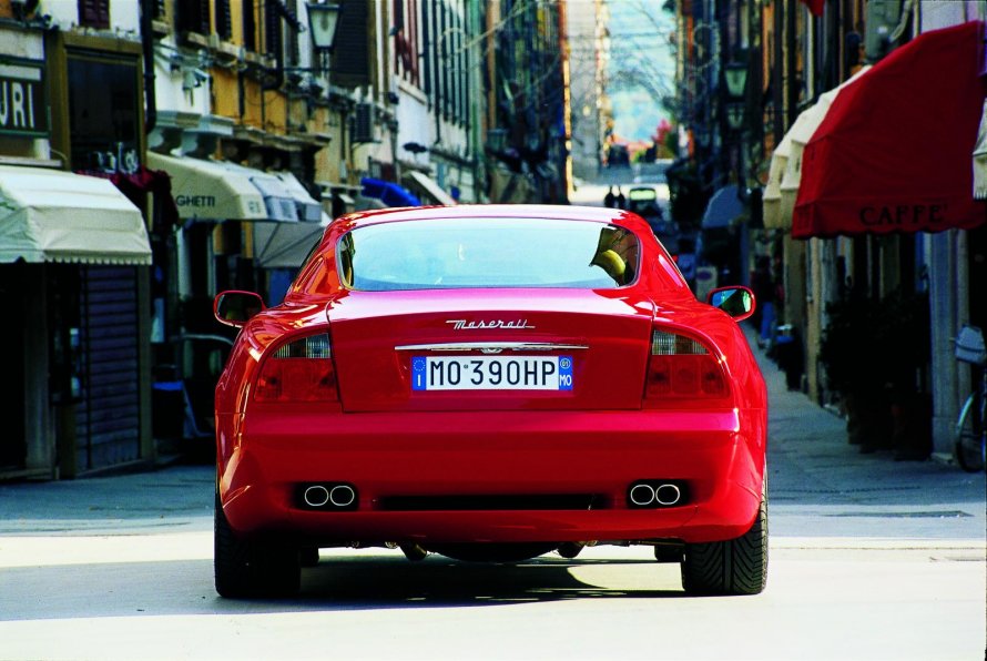 Maserati Coupe 2001