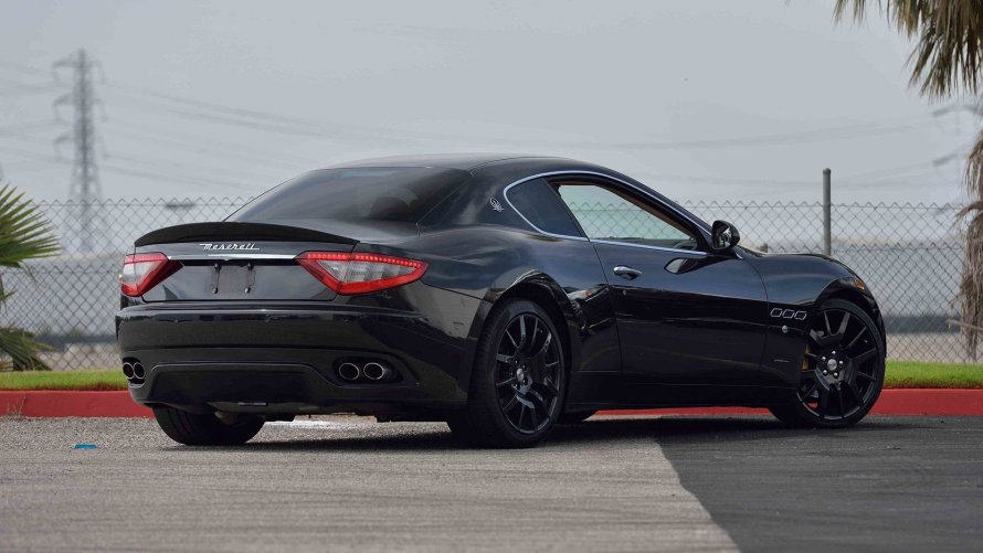 Maserati Gran Turismo 2008 сзади