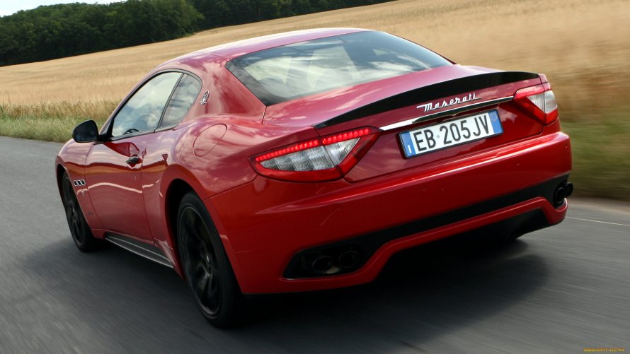 Maserati GRANTURISMO S красный