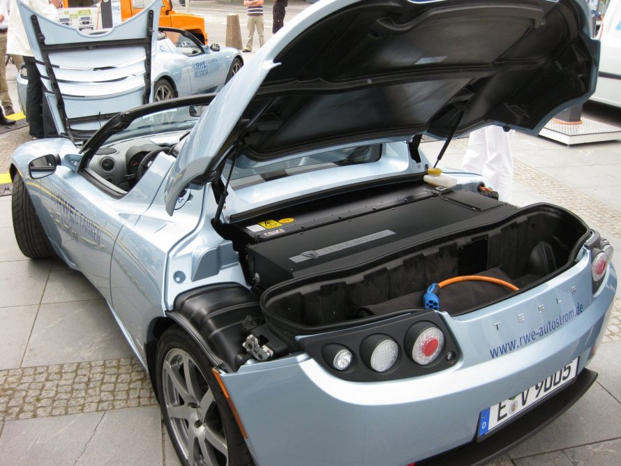Tesla Roadster 2008 багажник