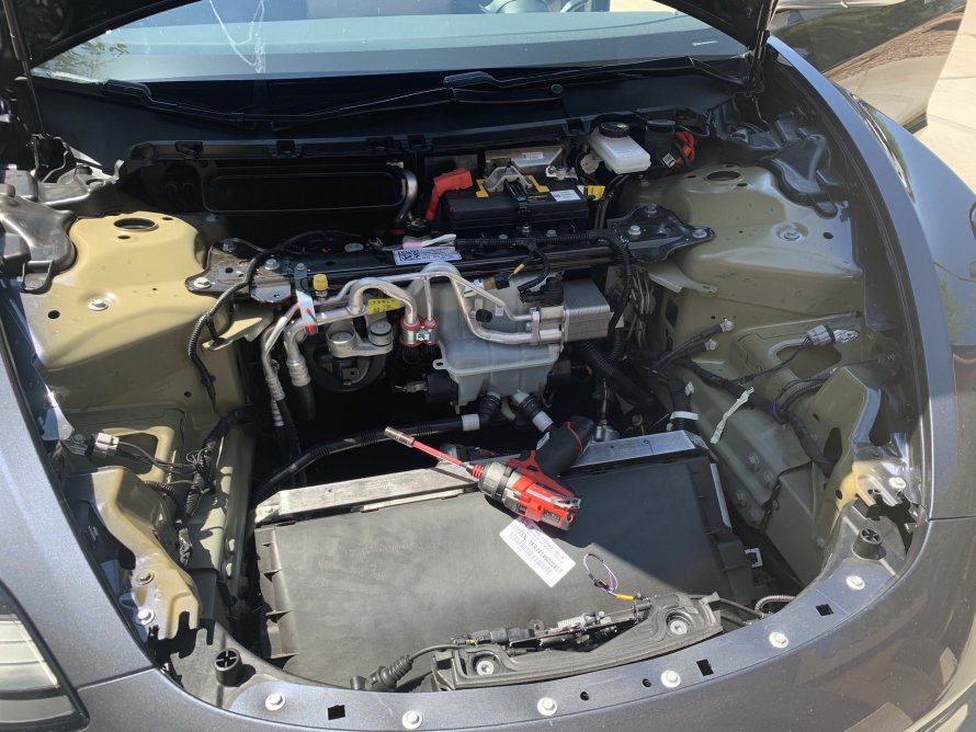 Tesla model 3 под капотом