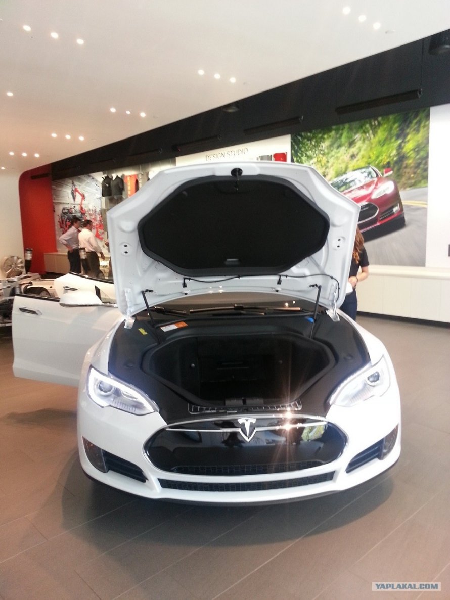 Tesla model x капот