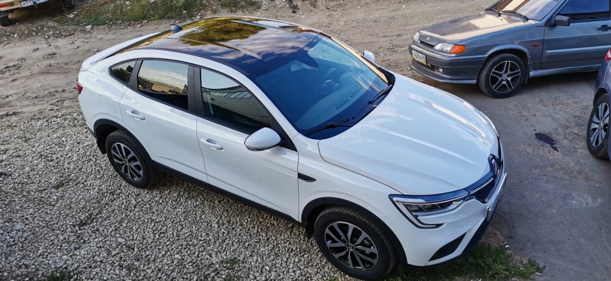 Renault Arkana белая