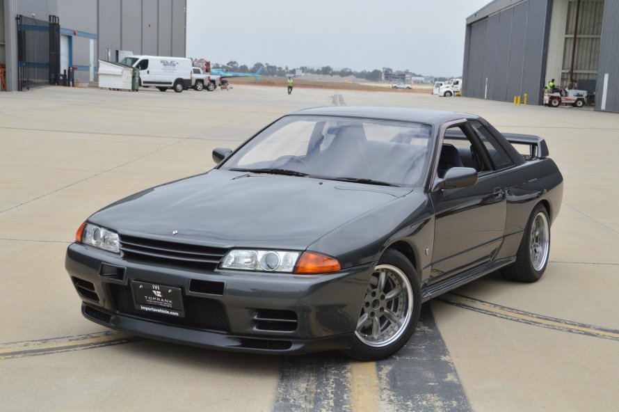 Nissan Skyline 1990
