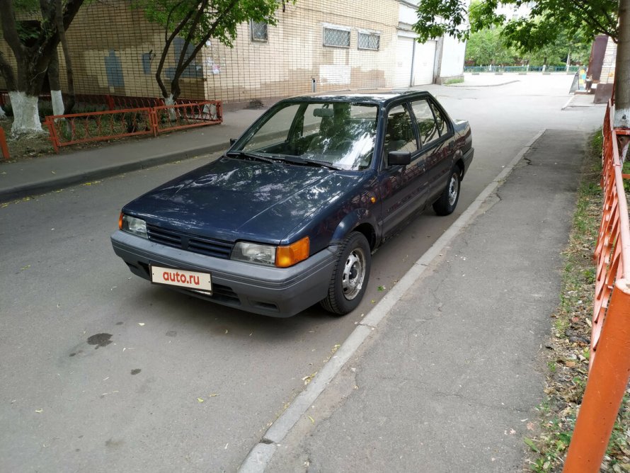 Ниссан Санни 1990
