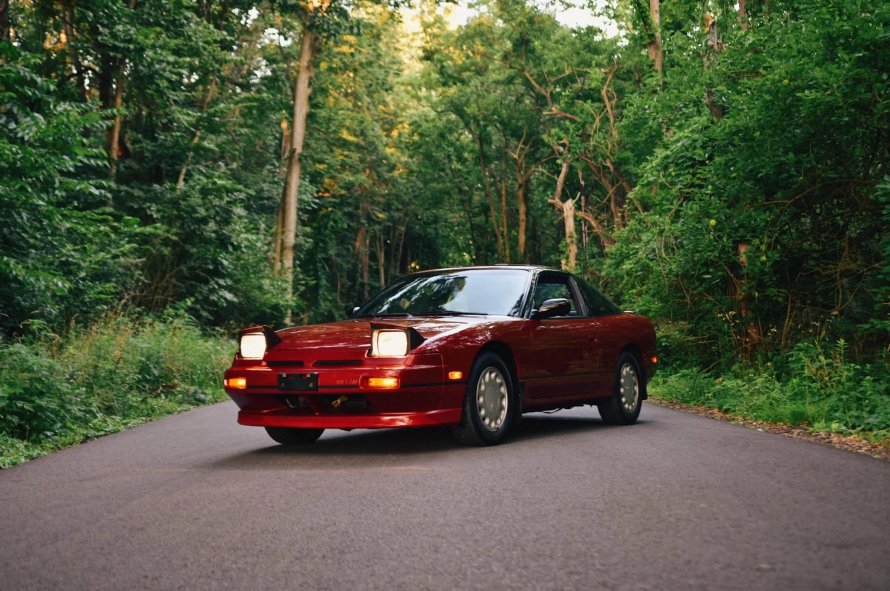 Nissan 1990