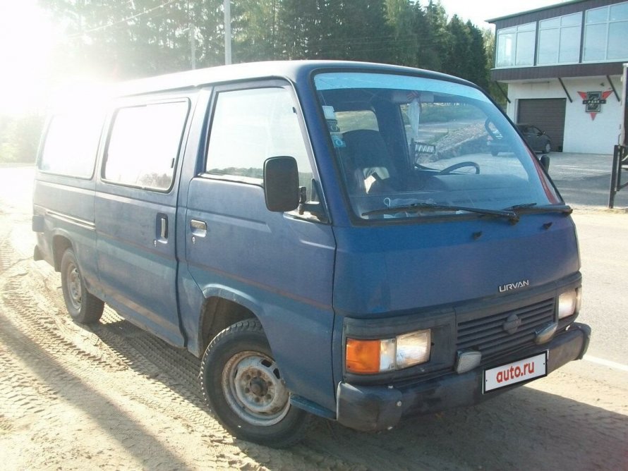 Ниссан Пульсар 1990