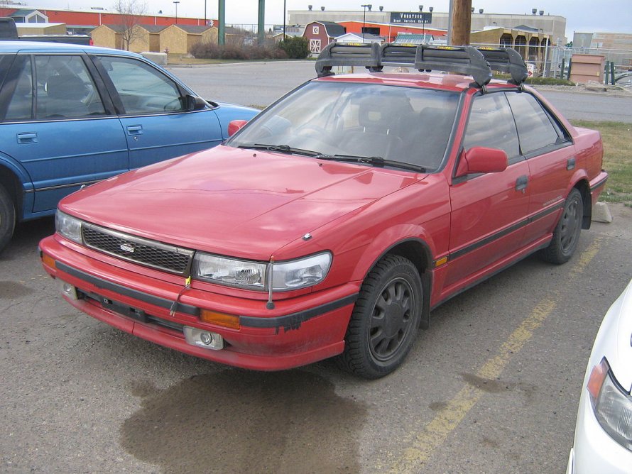 Ниссан Блюберд 1990
