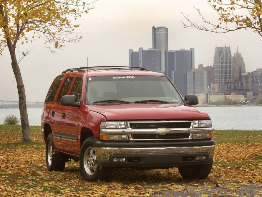 Chevrolet Tahoe 2