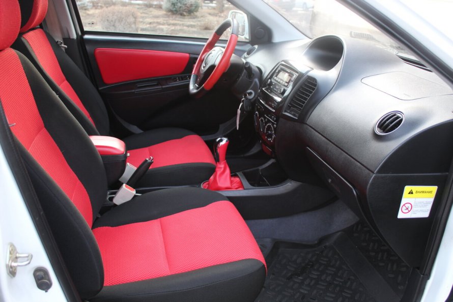 Geely MK Cross 2012 салон