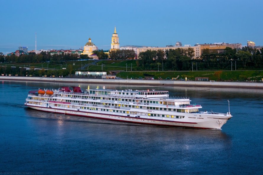 Теплоход Александр Матросов Красноярск