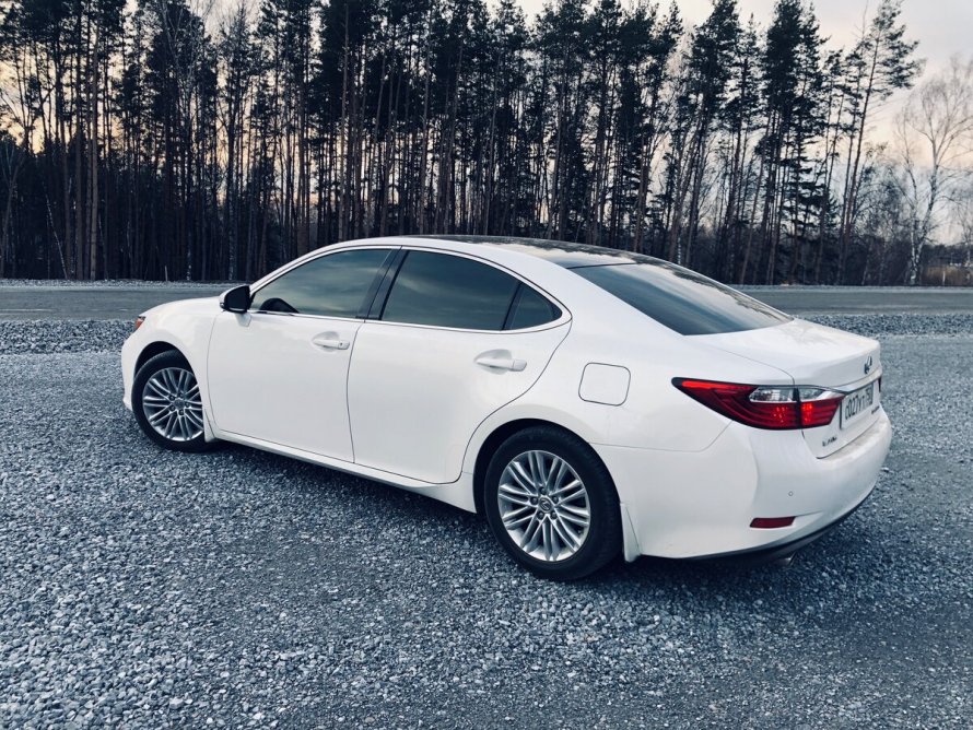 Лексус es350 седан
