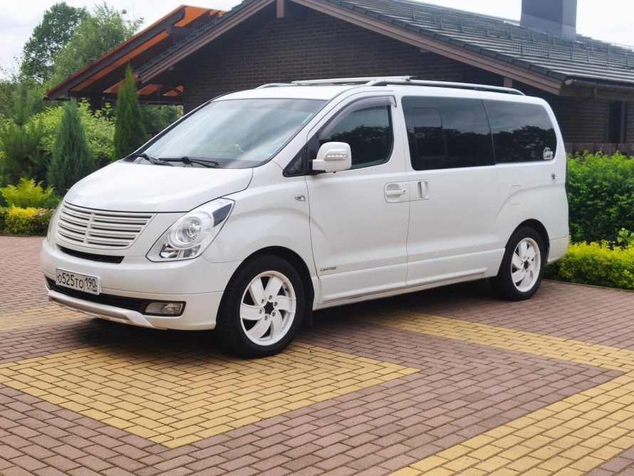 Hyundai Grand Starex 2012