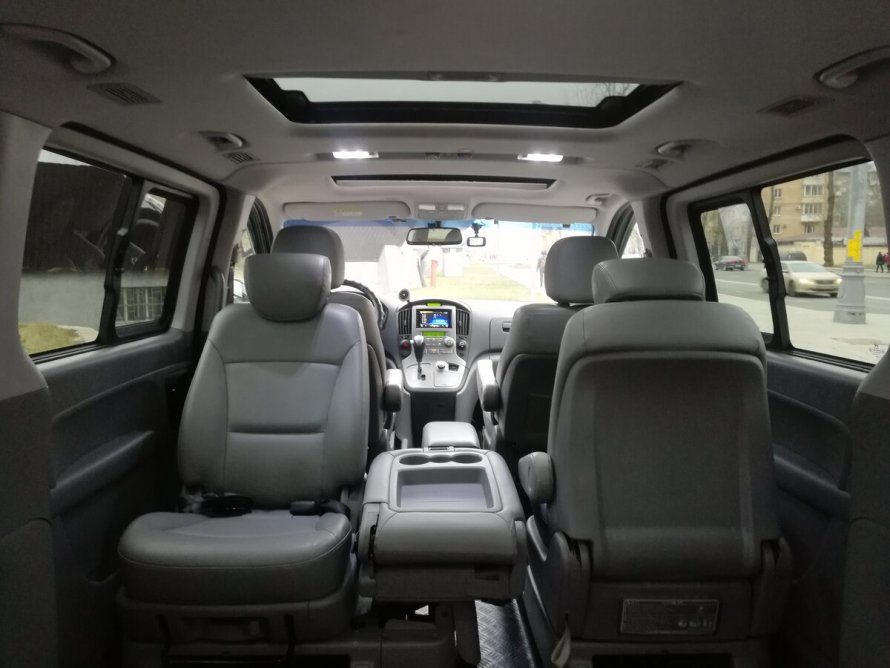 Hyundai Starex 2022