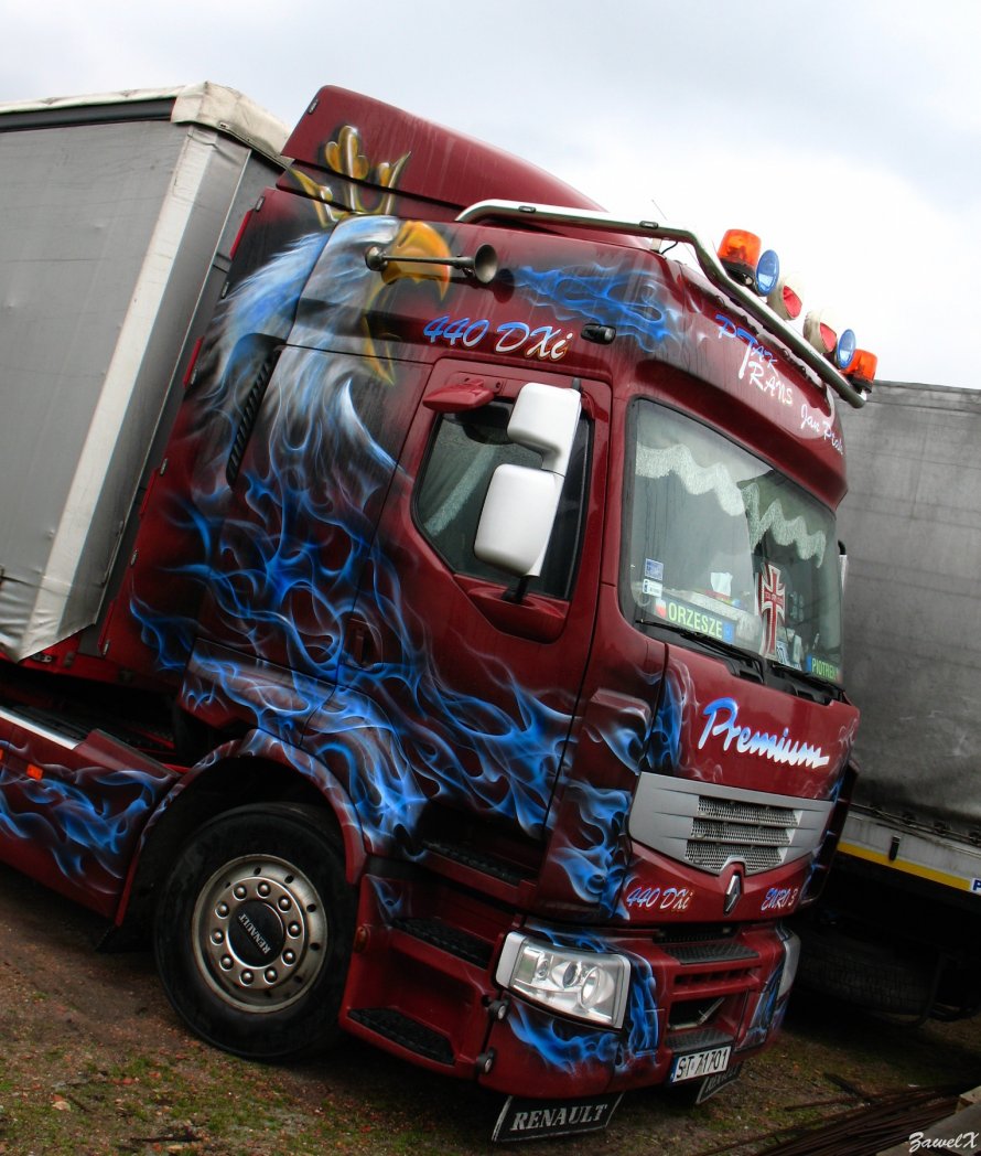 Renault Premium Tuning