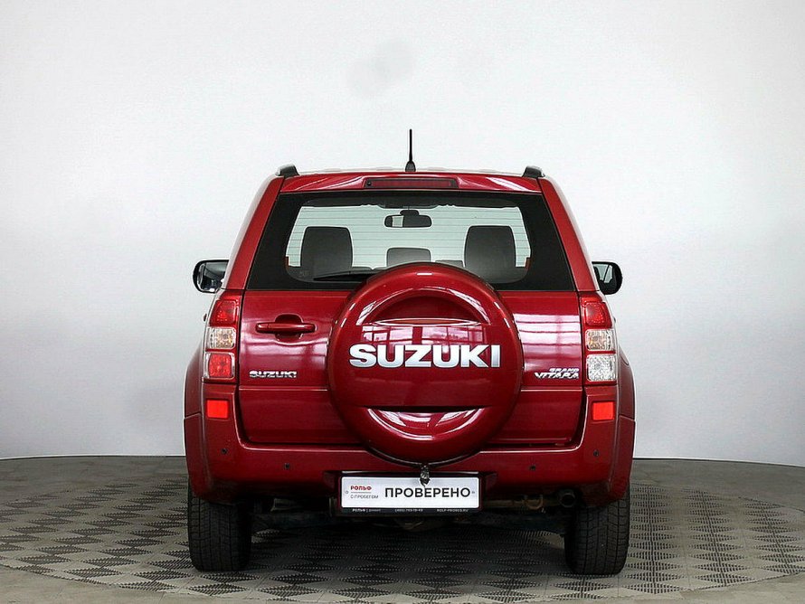 Suzuki Grand Vitara трехдверная
